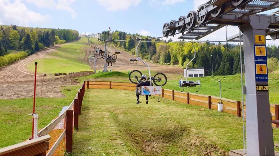Pensjonat Laworta Ski Ustrzyki Dolne Exterior foto